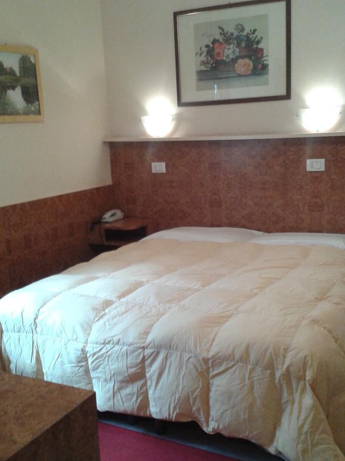 Hotel Fiumara Генуя Экстерьер фото