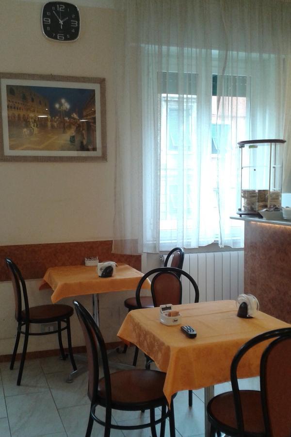 Hotel Fiumara Генуя Экстерьер фото